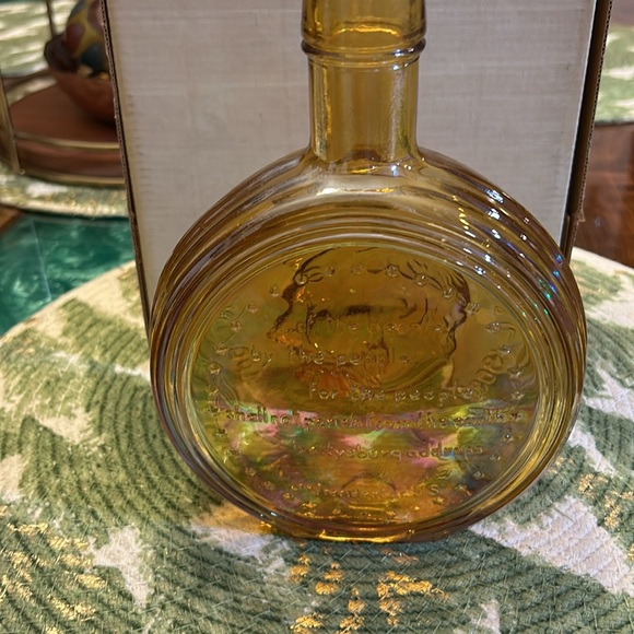 Wheaton NJ 1st Ed Abraham Lincoln Carnival Glass Bottle President Gettysburg - Picture 8 of 8